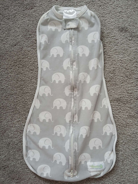 Woombie swaddle newborn , 0-3 Months (Newborn)