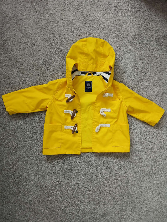 Baby Gap yellow rain jacket 6 to 12m, Kids 9 Month (6-9M)