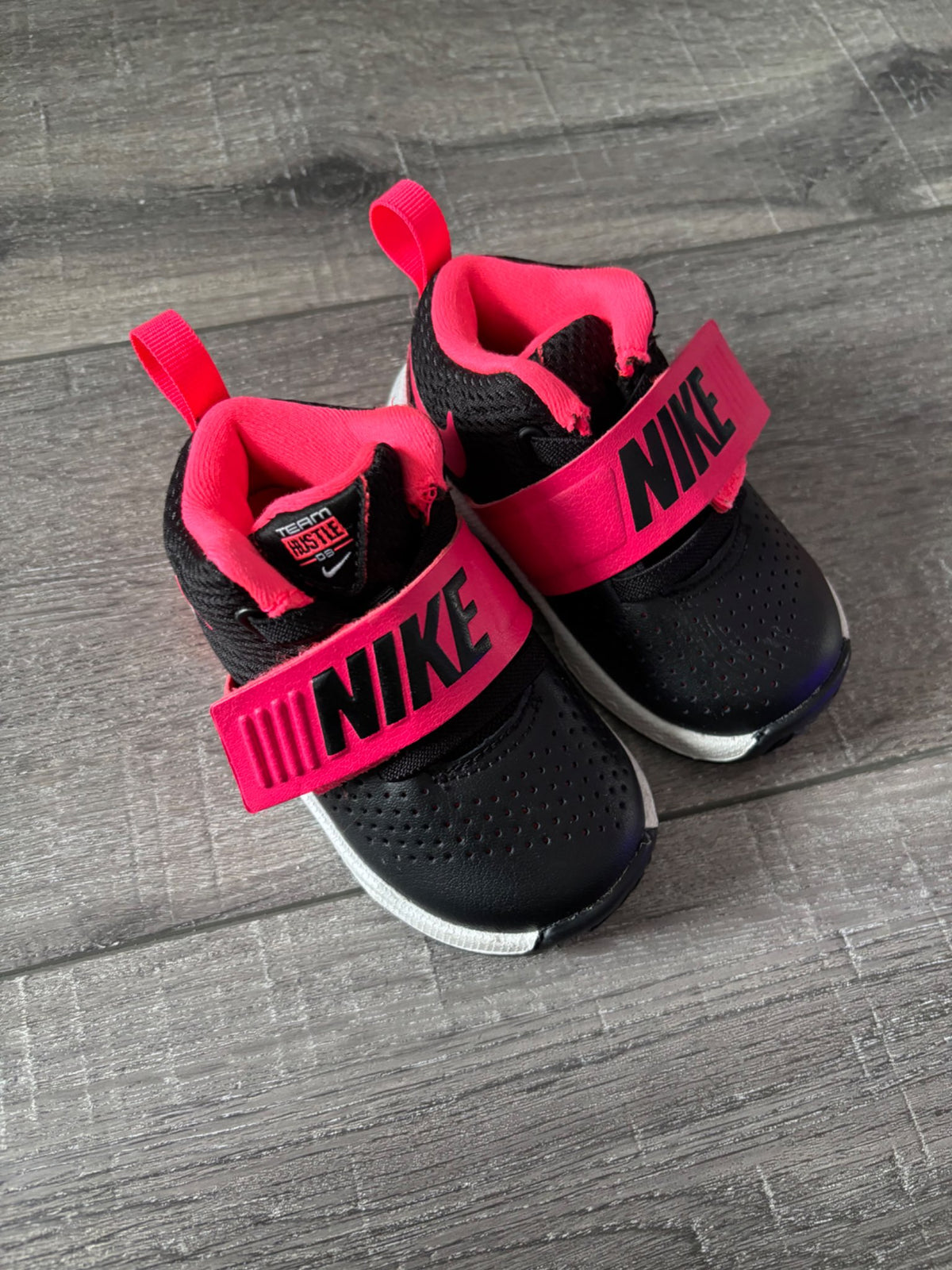 Toddler shoes , Shoes 5 (Walkers:12-24 mth)