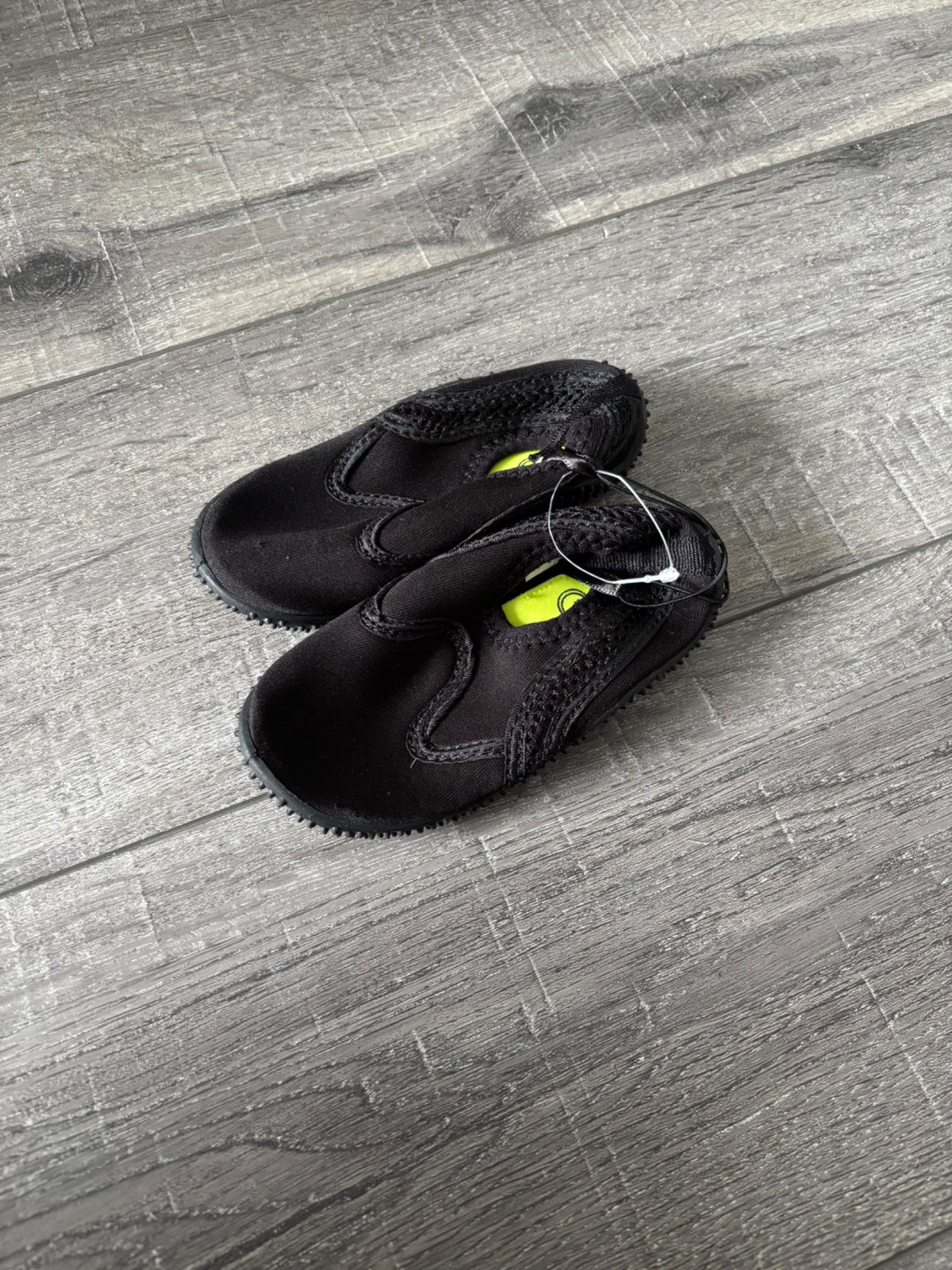 Water shoes , Shoes 6 (Walkers:12-24 mth)