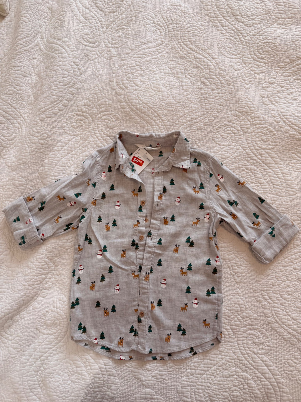 Holiday Button Down Shirt (size 6-7), Kids 6/6X