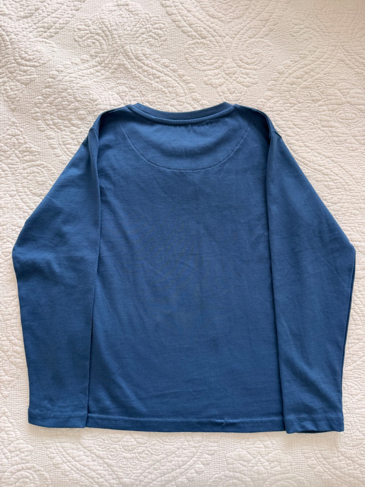 Long sleeved sports top (size 9), Kids 8