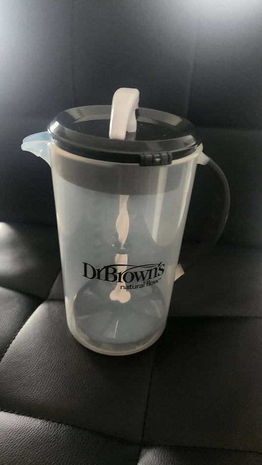 The Dr. Brown's Natural Flow Formula Mixing Pitcher