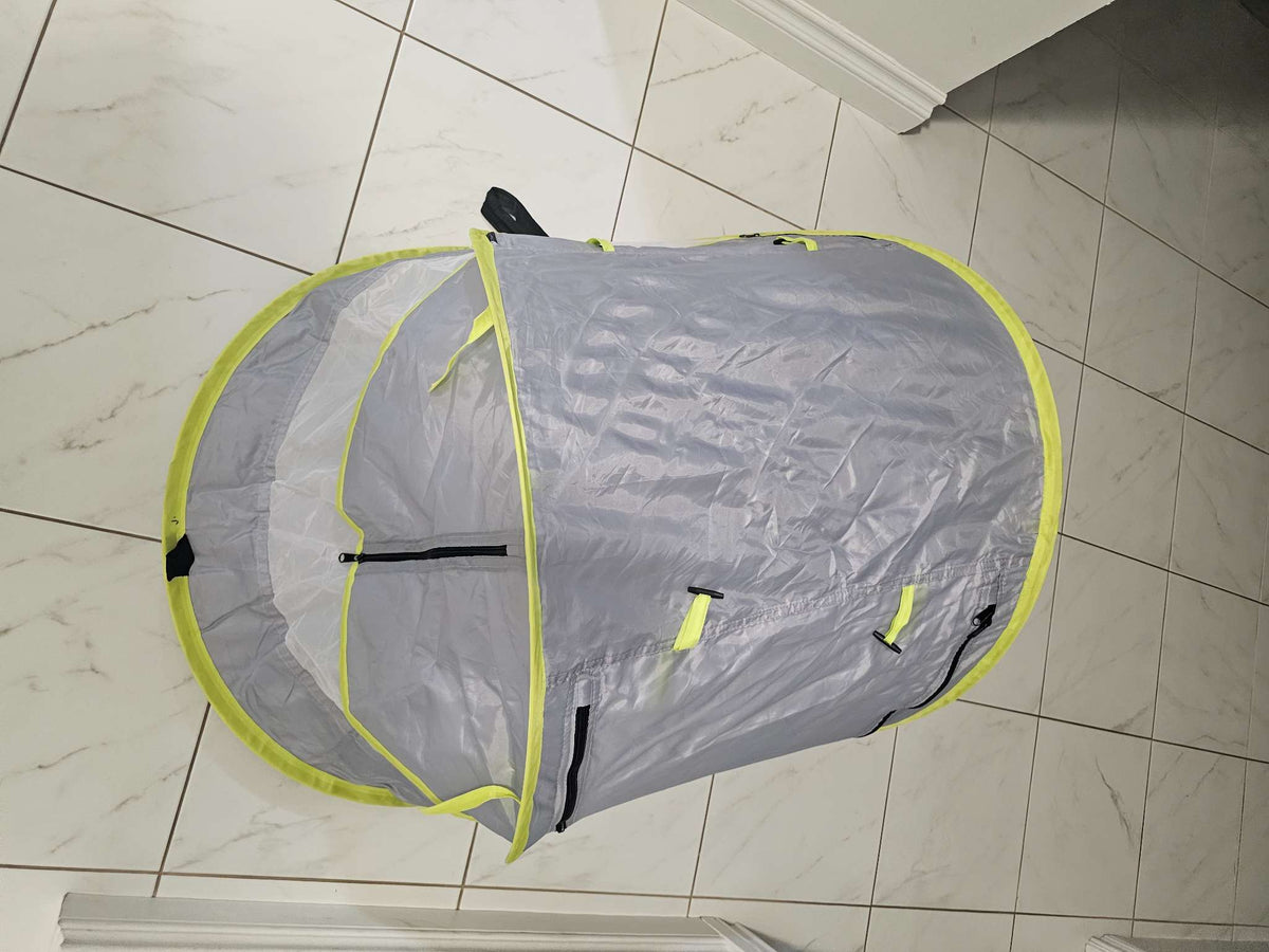 Portable pop up tent with sunshade and mosquito net