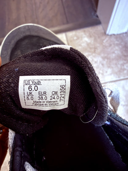 Vans shoes(Big Kid), Shoes 6 (Big Kids:8–12yr)