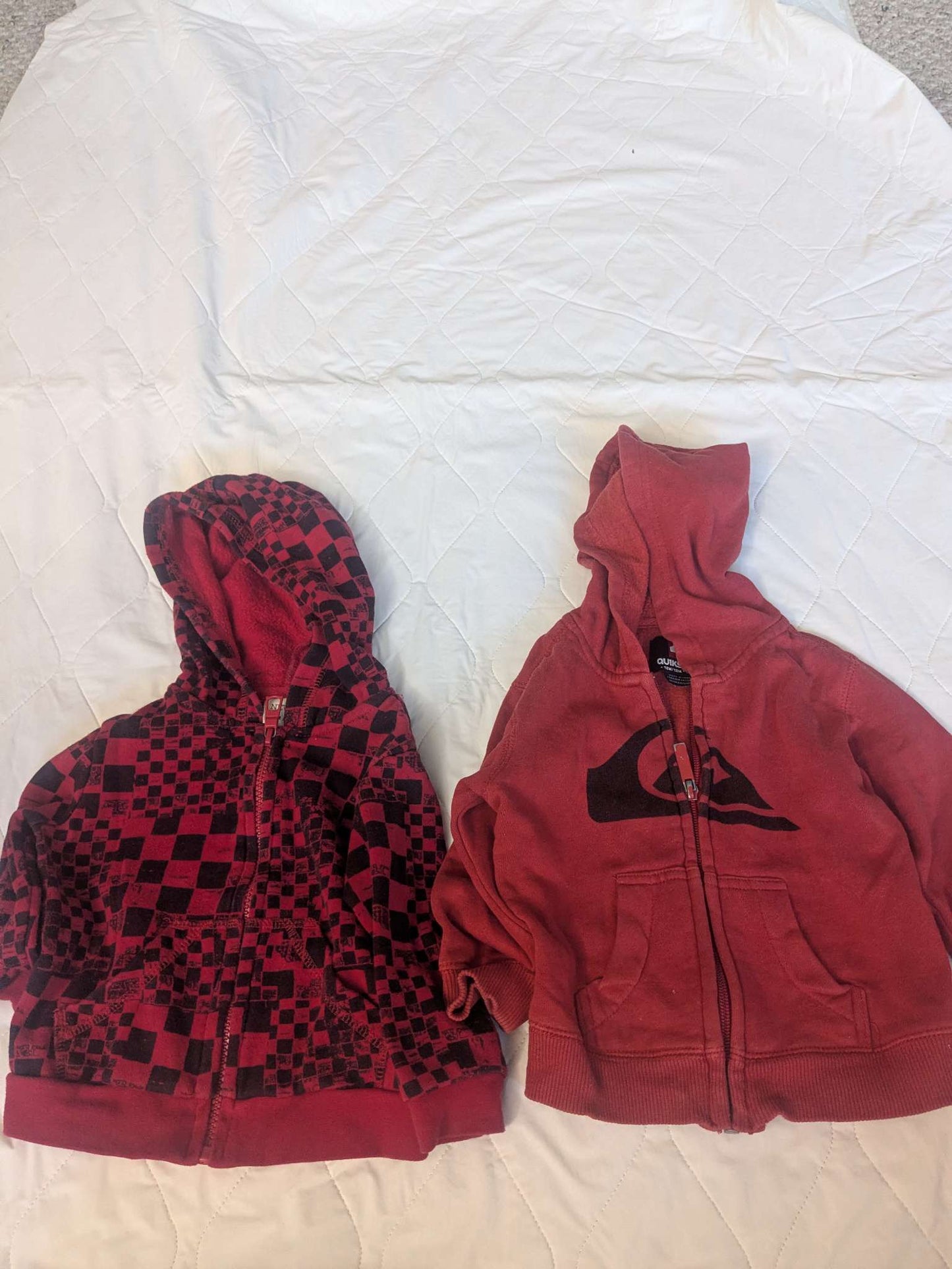 2 red hoodies, 12 months, Kids 12 Month (9-12M)