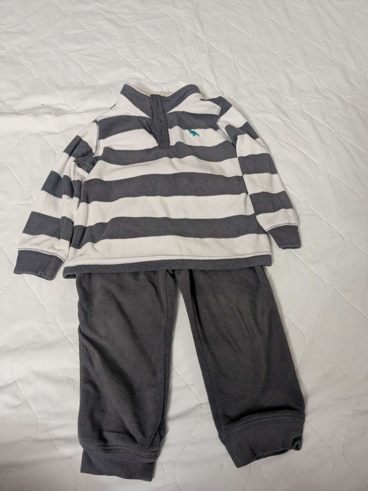 Carter's fleece 2 piece striped long sleeve and gray pants set, 24 months, Kids 24 Month (18-24M)
