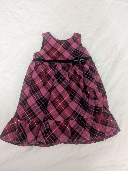 Pink and black plaid dress with fuzzy black sash, oshkosh, 3T, Kids 3T