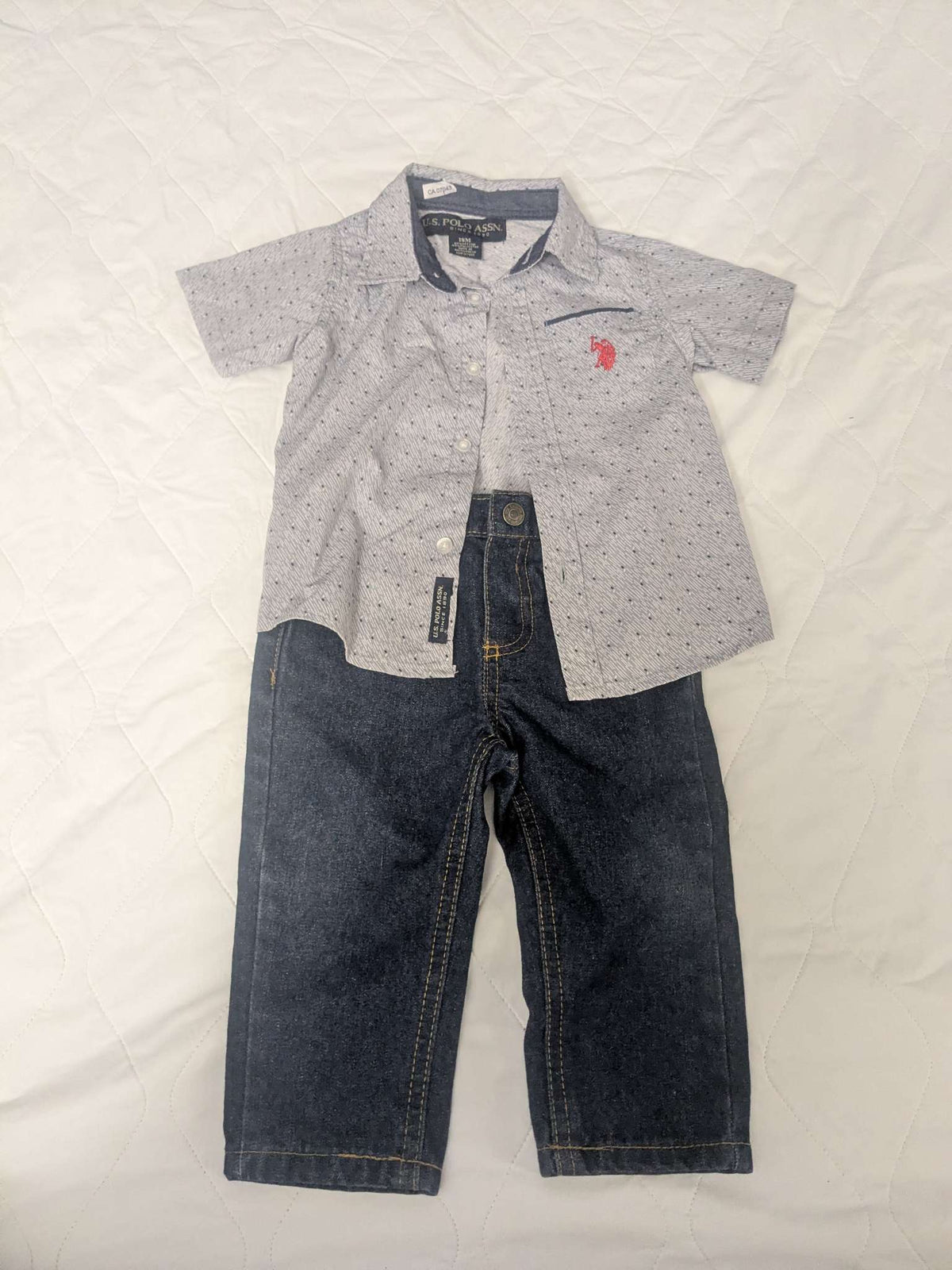 U.S. Polo Assn 18 month 2 piece outfit, jeans & gray dress shirt with red design on pocket, Kids 18 Month (12-18M)