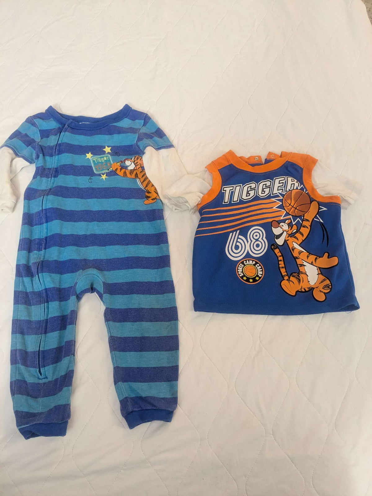 Bundle of Tigger outfits, romper & t-shirt, Kids 18 Month (12-18M)