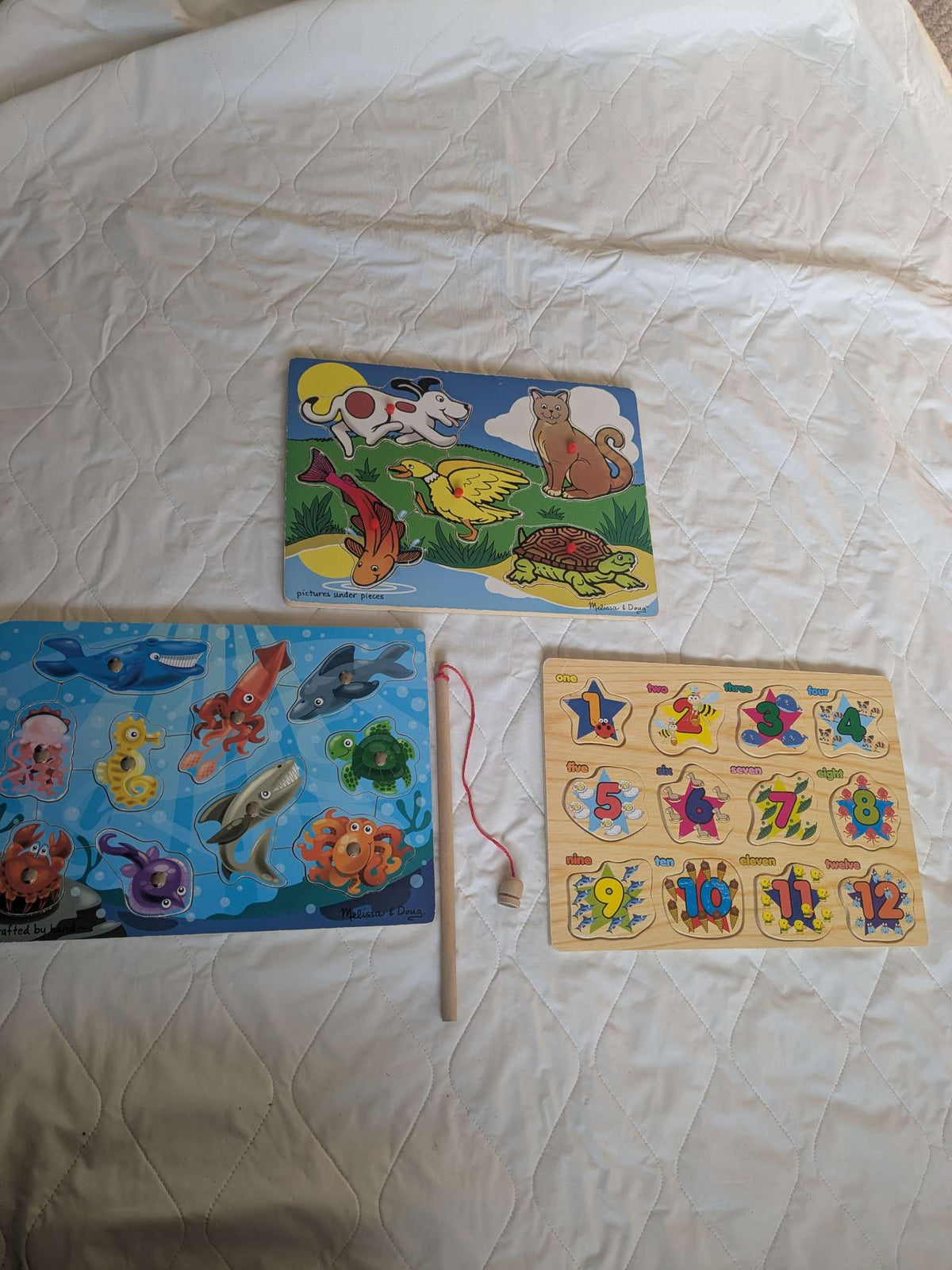 Bundle of 3 wooden puzzles