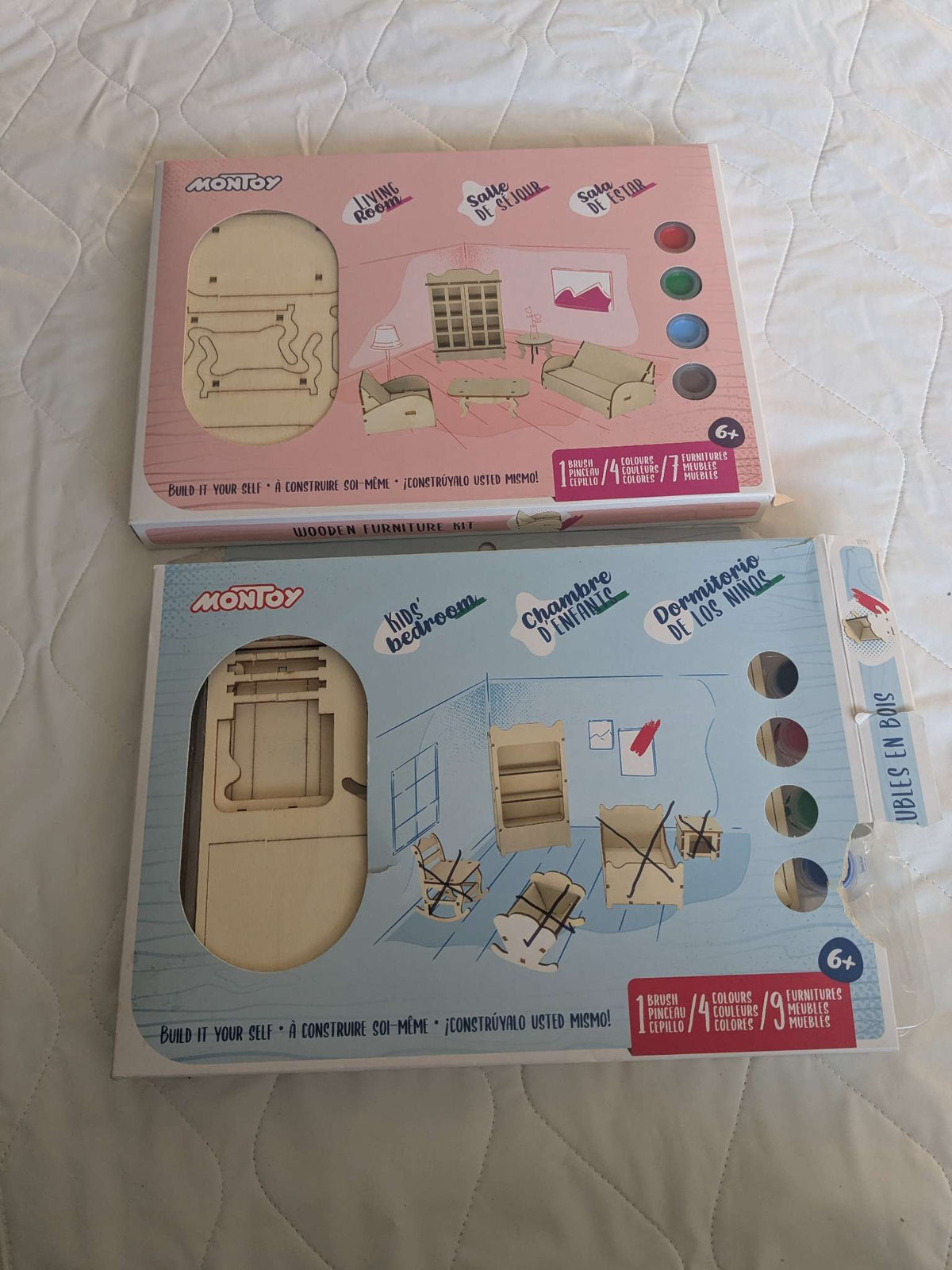 2 sets of make your own furniture by Montoy