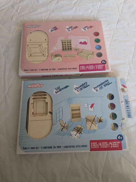 2 sets of make your own furniture by Montoy