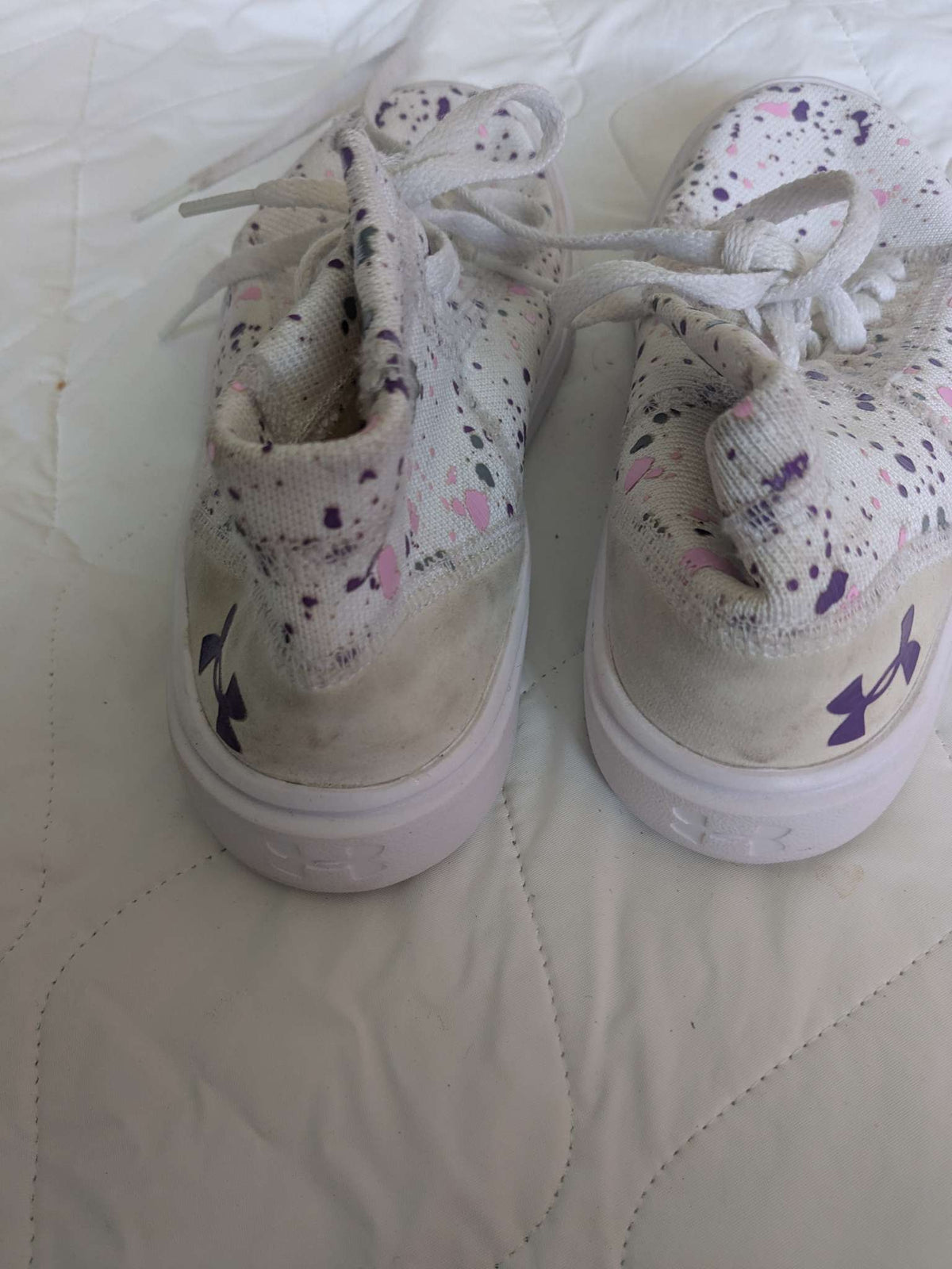 Under Armour girls sneakers, size 13, Shoes 13 (Kids:4-8yr)