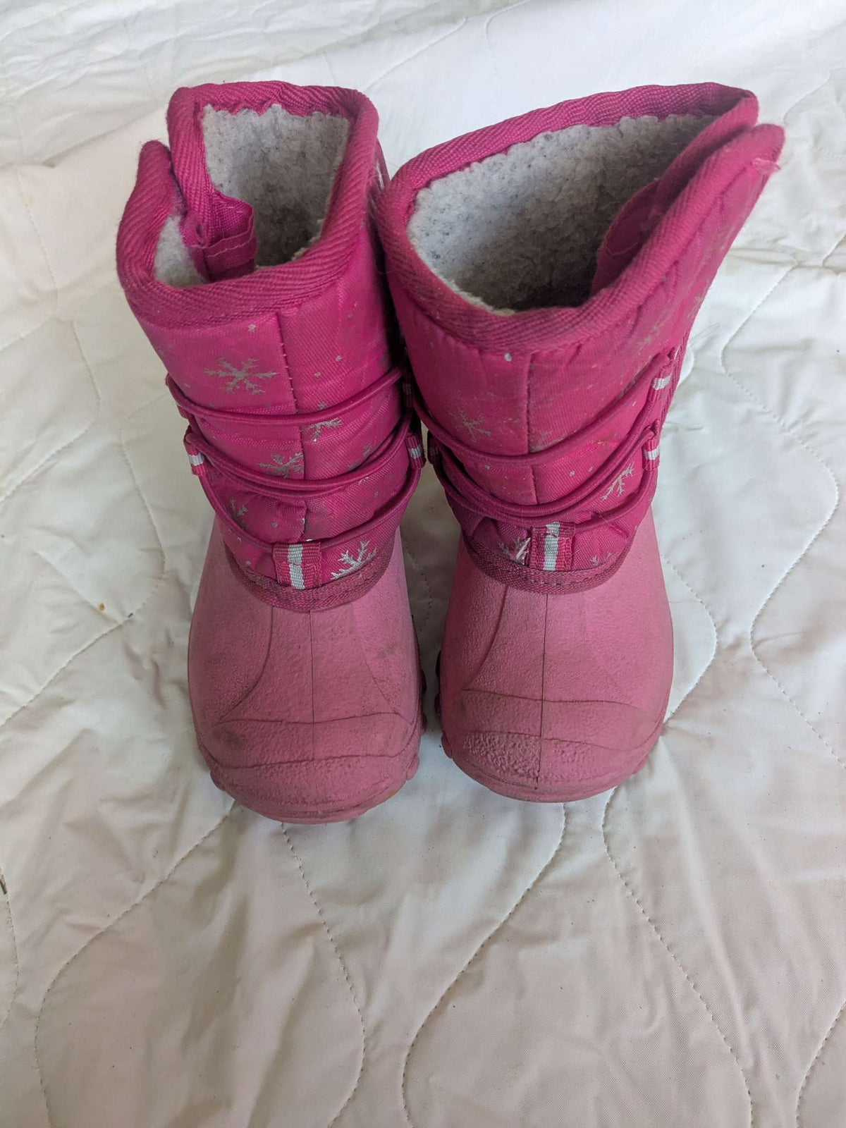 Pink size 6 Walmart boots, Shoes 6 (Walkers:12-24 mth)