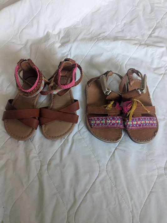 Bundle of 2 pairs of dressy style of brown little girl sandals, size 5, Shoes 5 (Walkers:12-24 mth)