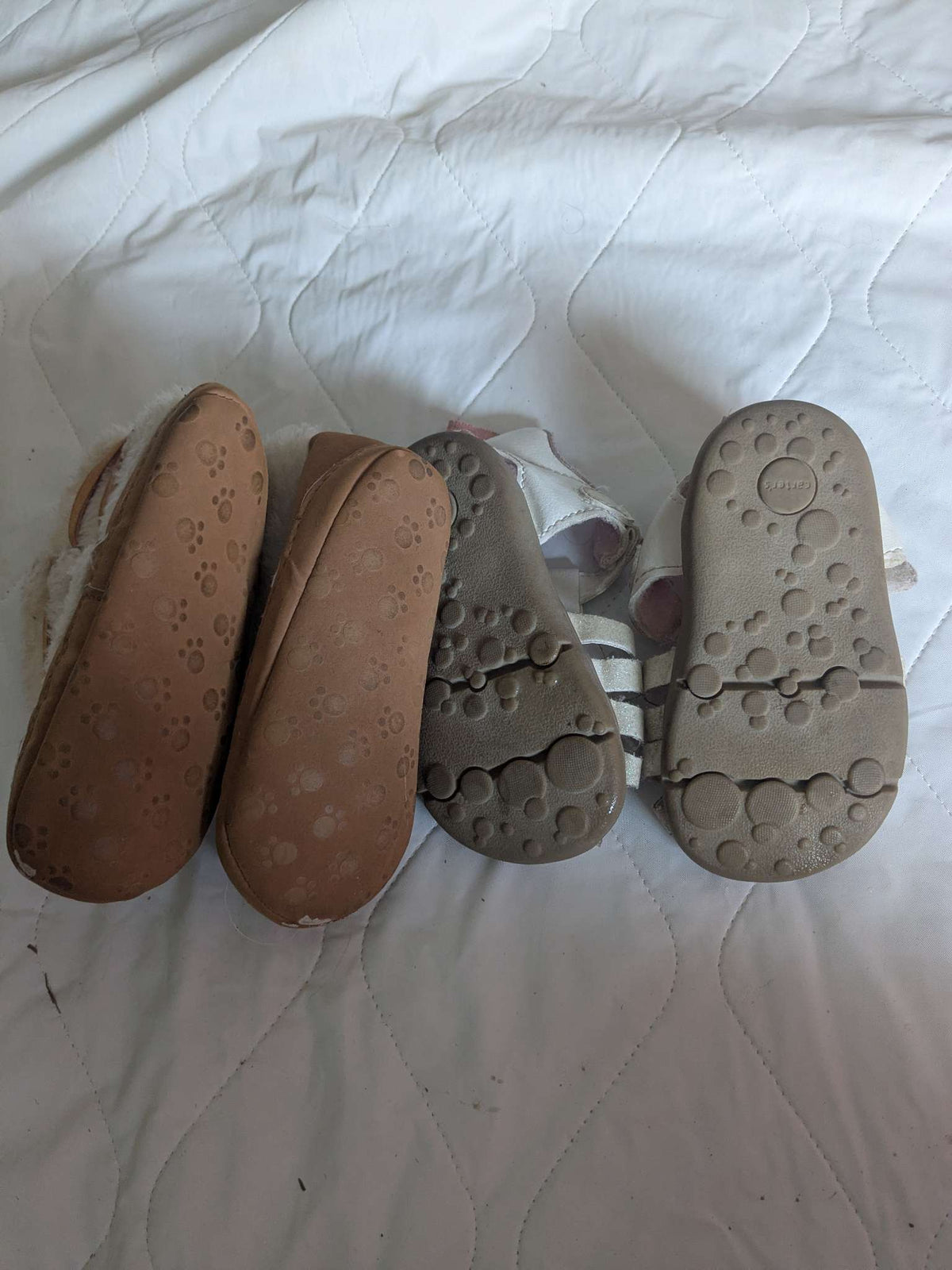 Bundle of 2 little girls shoes, white sandals & brown soft boots, size 3.5, Shoes 3.5 (Baby: 0-12 mth)