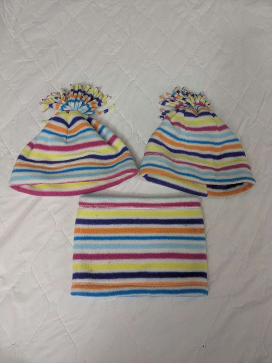 Bundle of 3 winter items, 2 toques and neckie, Kids 4/4T