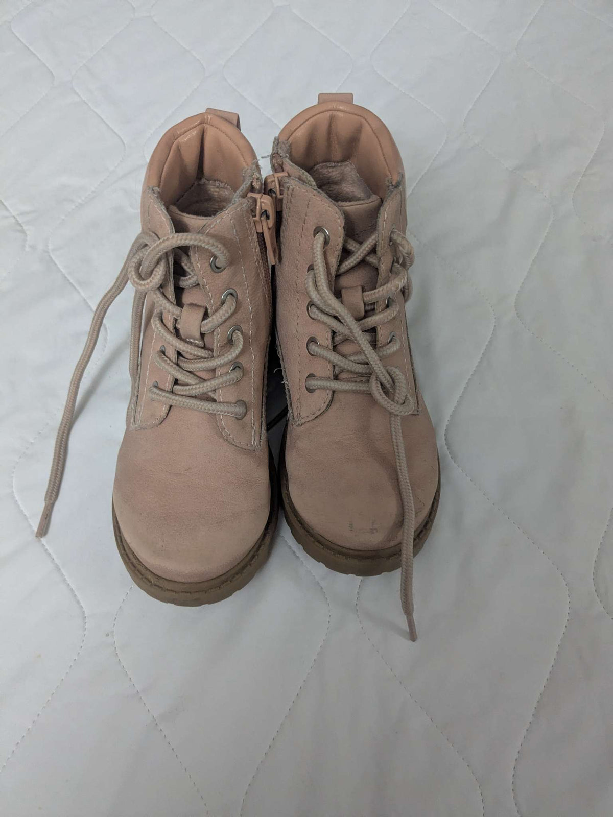 Oneeno beige boots, size 7.5, Shoes 7.5 (Toddler:2-4yr)