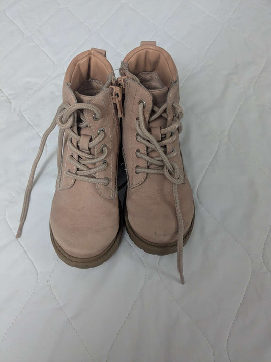 Oneeno beige boots, size 7.5, Shoes 7.5 (Toddler:2-4yr)