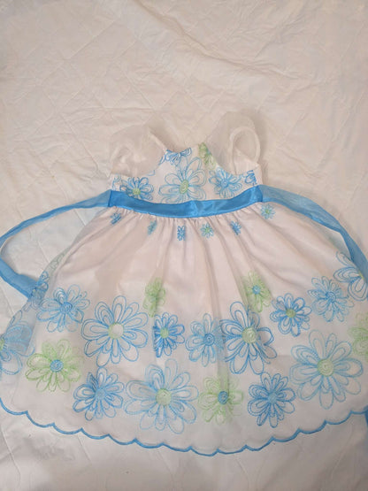 Lacy little girls dress with blue flowers, size 3, Kids 3T