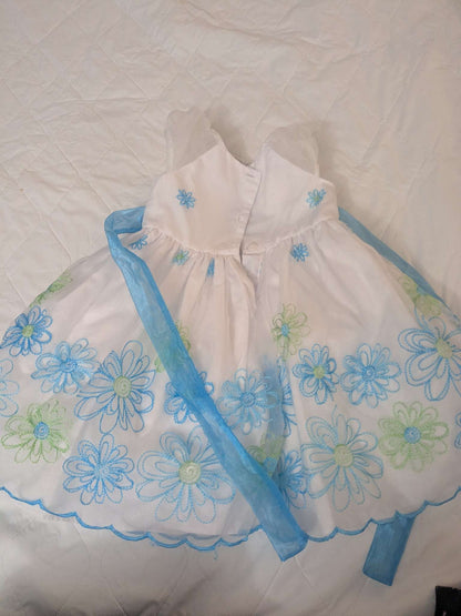 Lacy little girls dress with blue flowers, size 3, Kids 3T