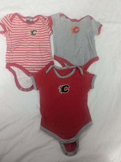 Bundle of 3 flames onesies, Kids 6 Month (3-6M)