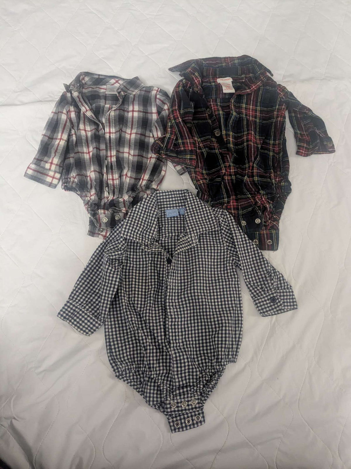 Bundle of 3 long sleeve button up dressy onesies, Kids 6 Month (3-6M)