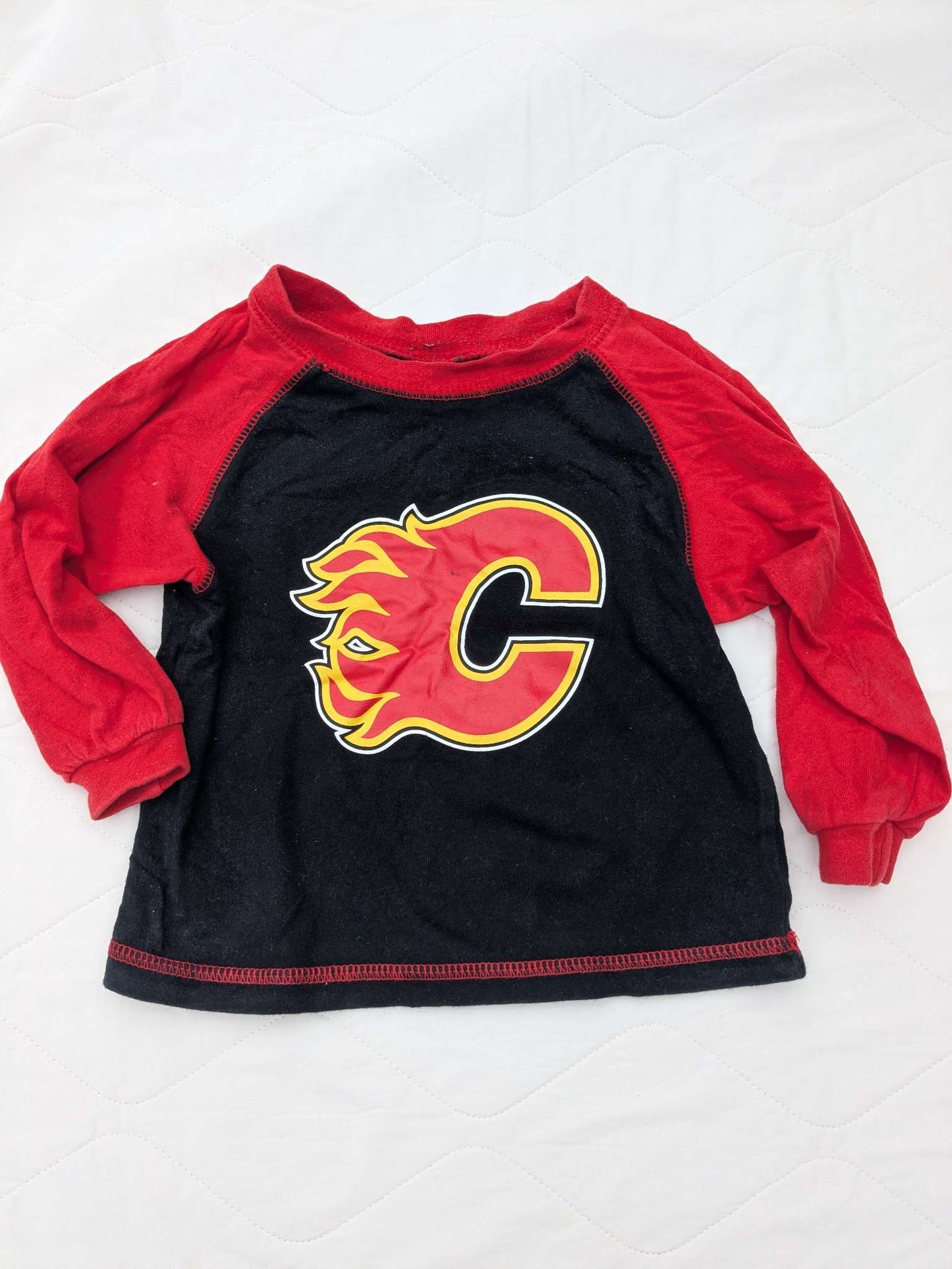 Calgary Flames long sleeve shirt, 2T, Kids 2T