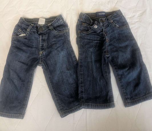 2 pairs of jeans , Old Navy, 6-12 months, Kids 9 Month (6-9M)