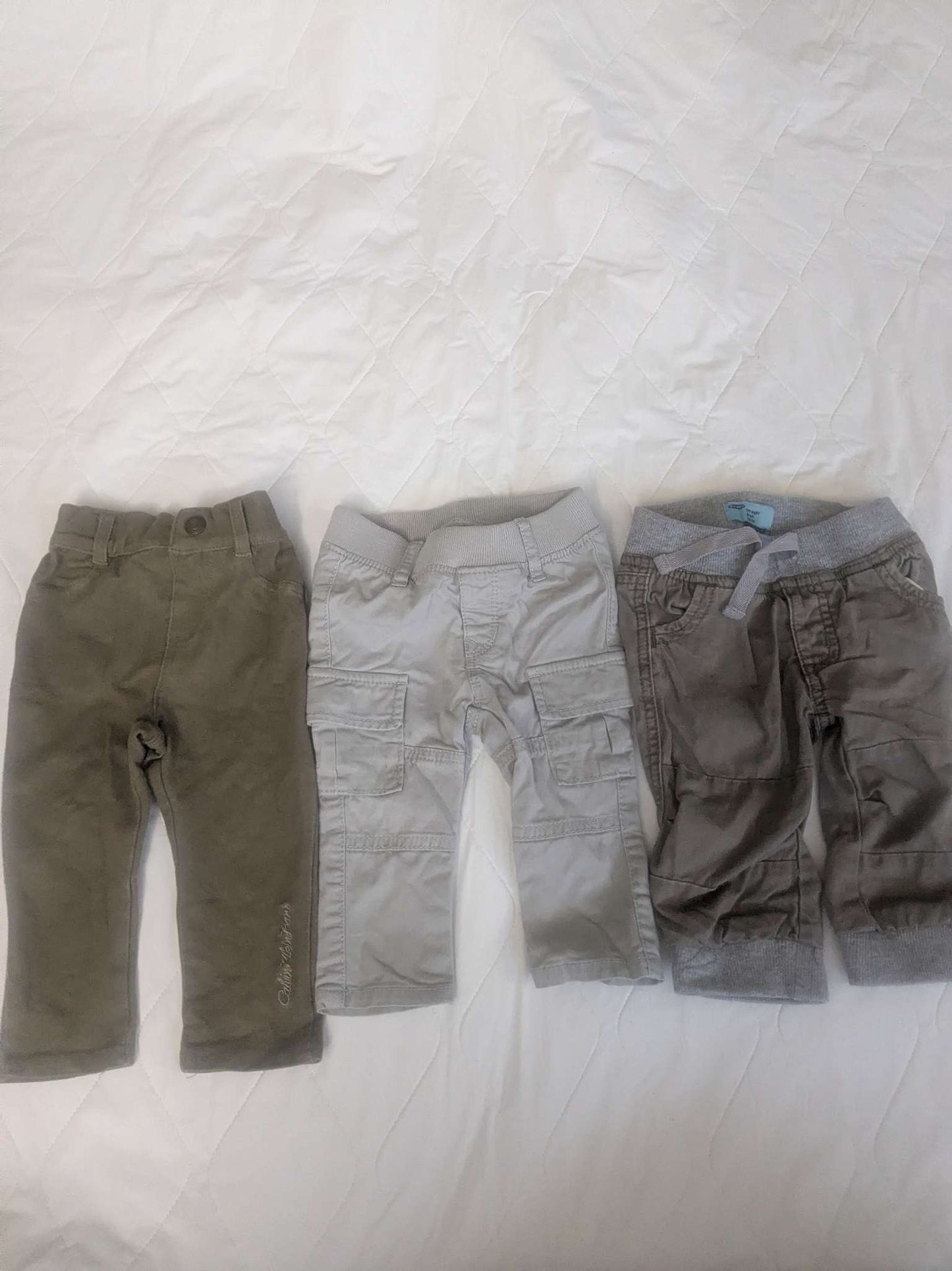 3 pairs of pants, 2x cargos and 1x jeans, Kids 9 Month (6-9M)