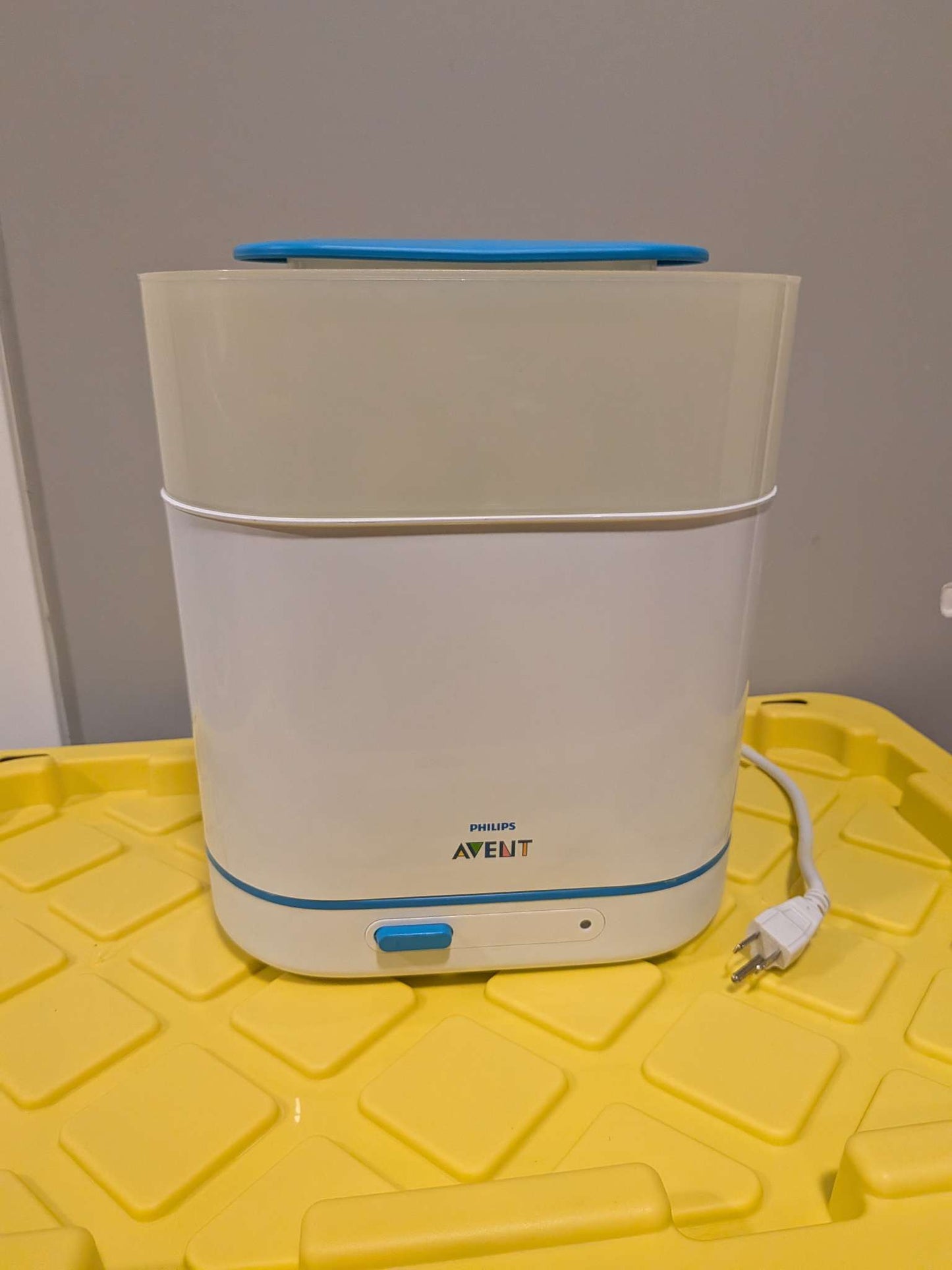Philips Avent bottle sterilizer