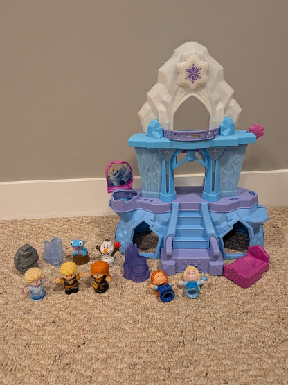 Little People Frozen Castle and Characters