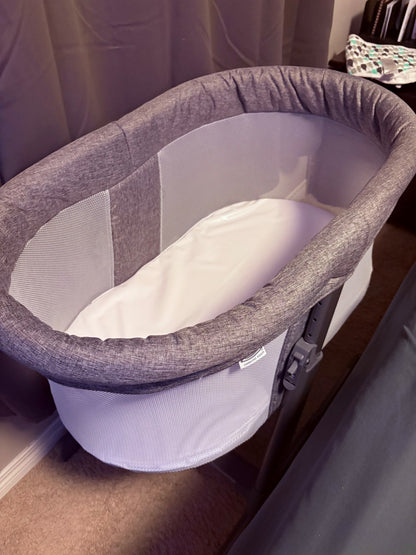 Simmons Kids Oval City Sleeper Bedside Bassinet