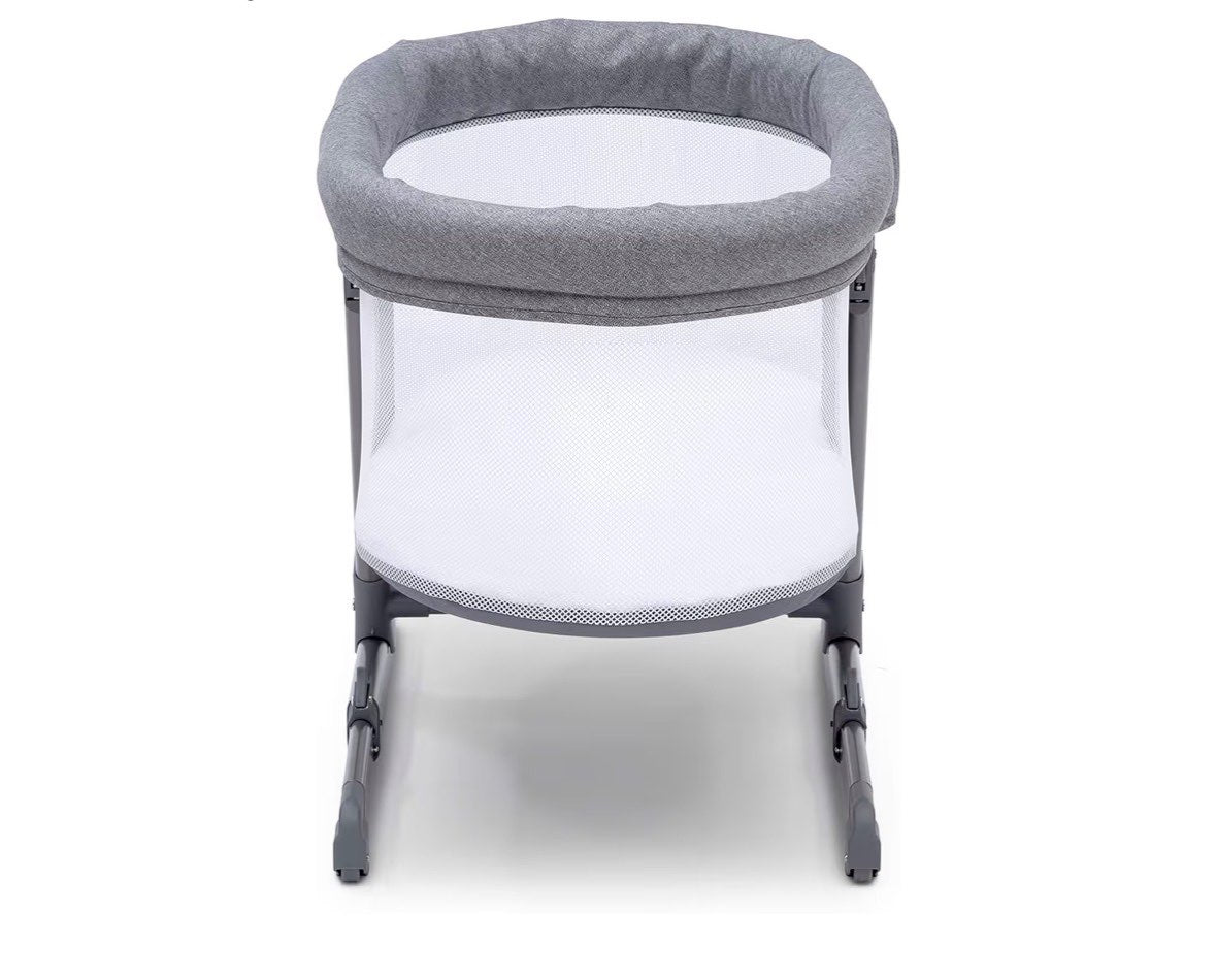 Simmons Kids Oval City Sleeper Bedside Bassinet