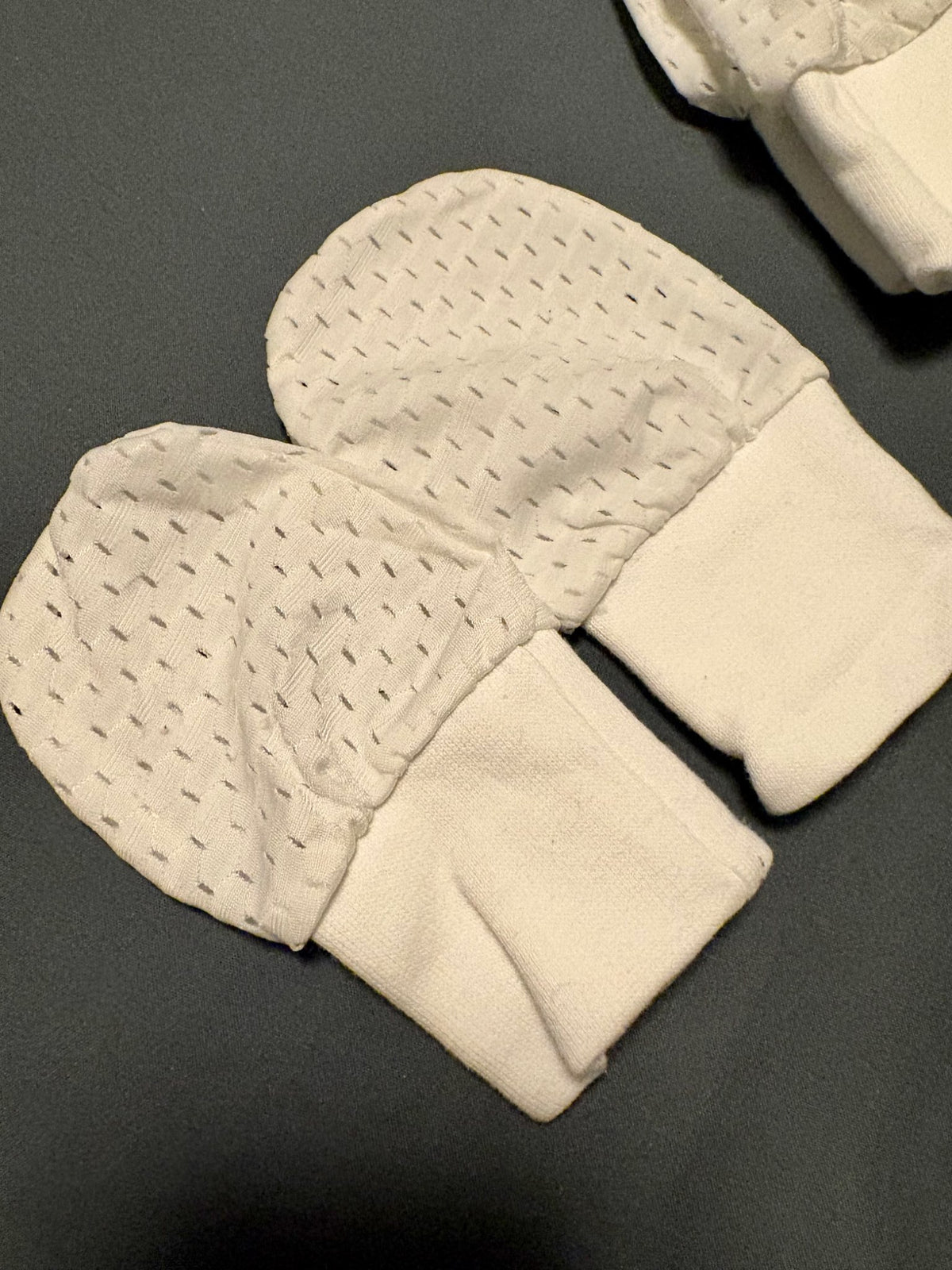 6 pairs of baby mittens (6-12 months old) , Kids 9 Month (6-9M)