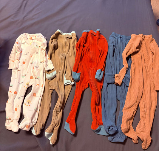 Baby sleepers with zippers (6-9 months), Kids 9 Month (6-9M)