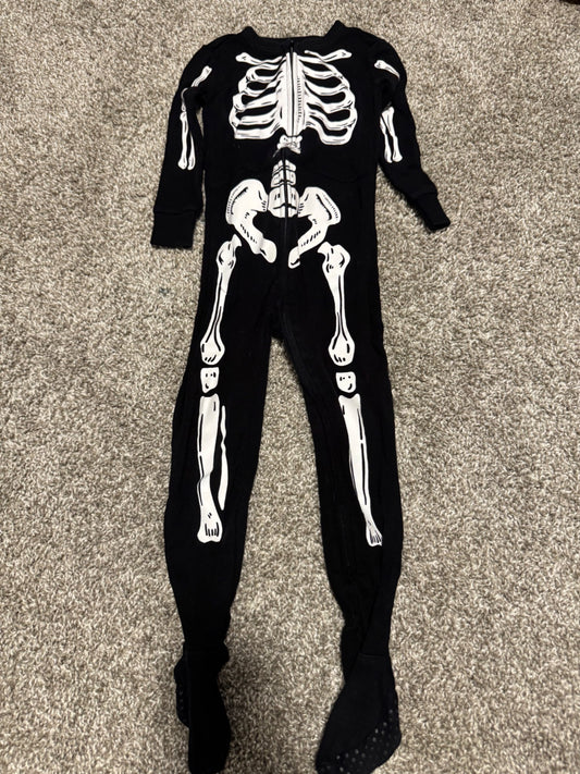 ON LS skeleton pjs , Kids 3T