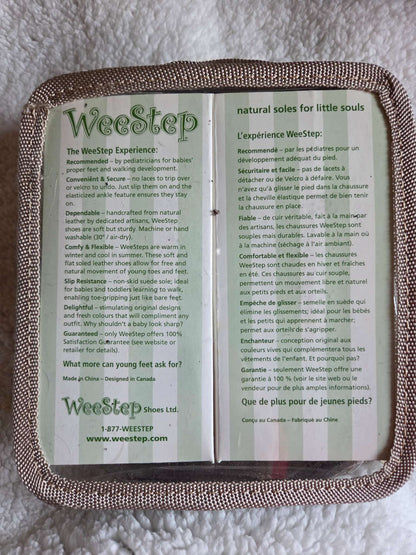 WeeStep infant leather crib shoes- size 12-18 months, Shoes 4.5 (Walkers:12-24 mth)