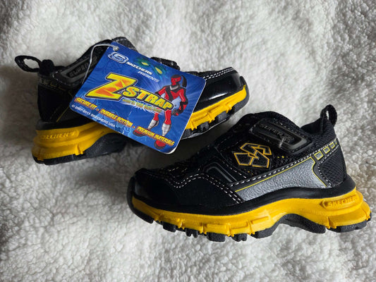 Skechers toddler running shoes- size 5, Shoes 5 (Walkers:12-24 mth)