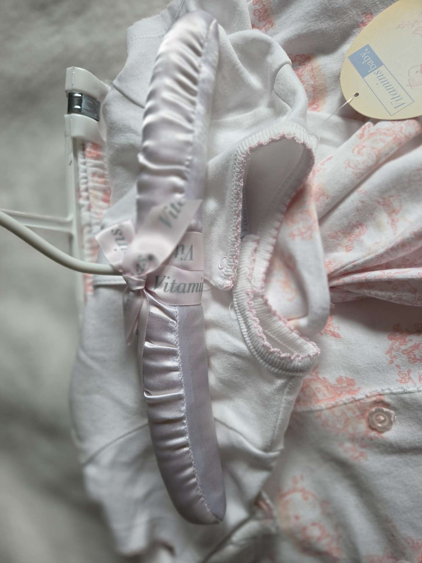 Adorable Vitamins Baby 3 pc set with satin hanger- 9 months, Kids 9 Month (6-9M)