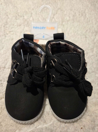 Tender Toes infant booties- size 4, Shoes 4 (Baby: 0-12 mth)