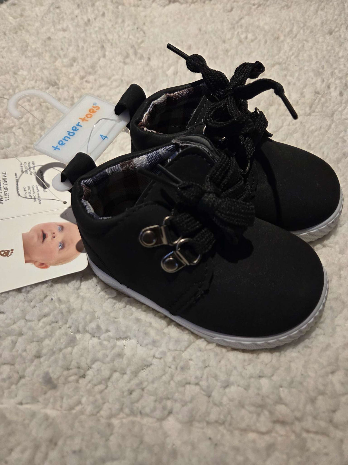 Tender Toes infant booties- size 4, Shoes 4 (Baby: 0-12 mth)