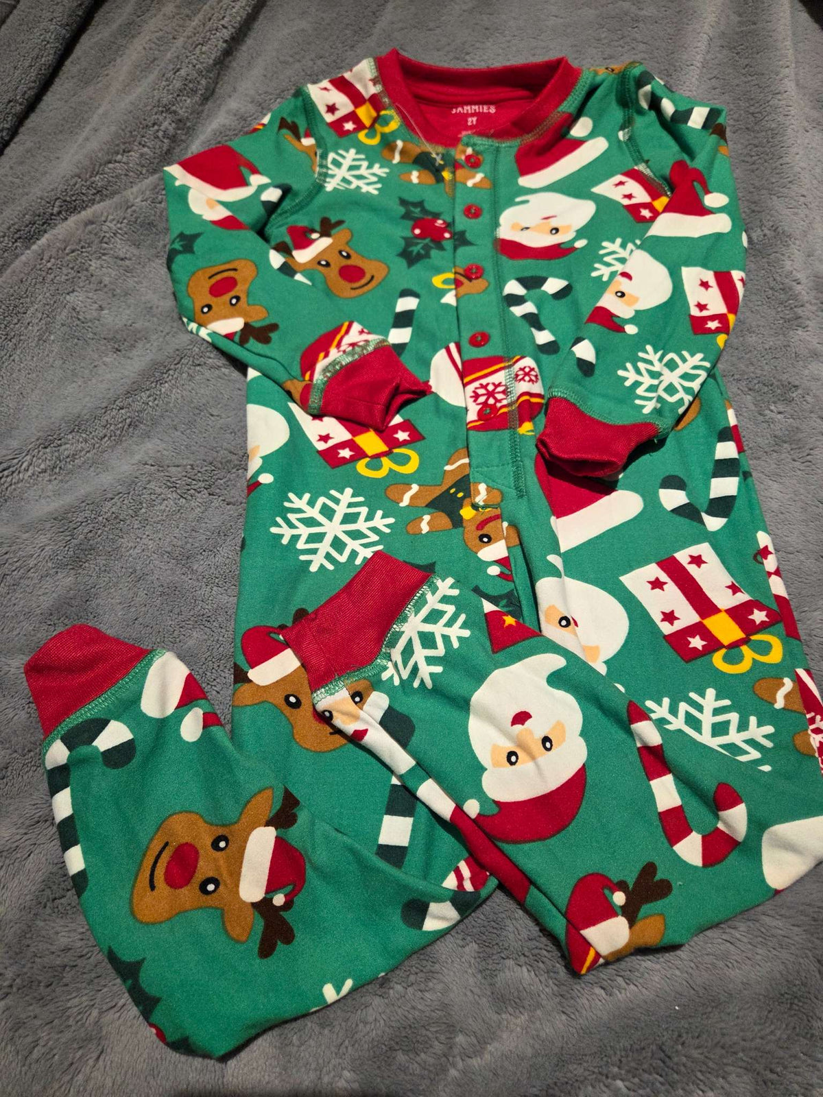 Fammy Jammies Christmas theme pajamas- size 2, Kids 2T