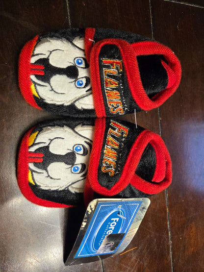 Harvey the Hound/Calgary Flames slippers, Shoes 2 (Baby: 0-12 mth)
