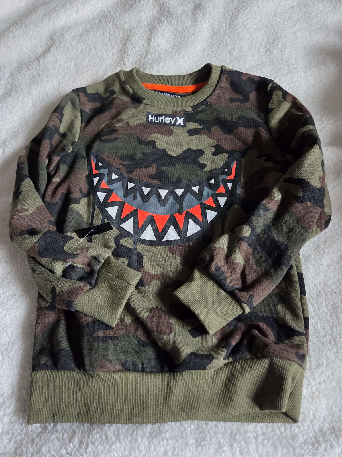 Hurley camo print long sleeve sweatshirt- size 7, Kids 7