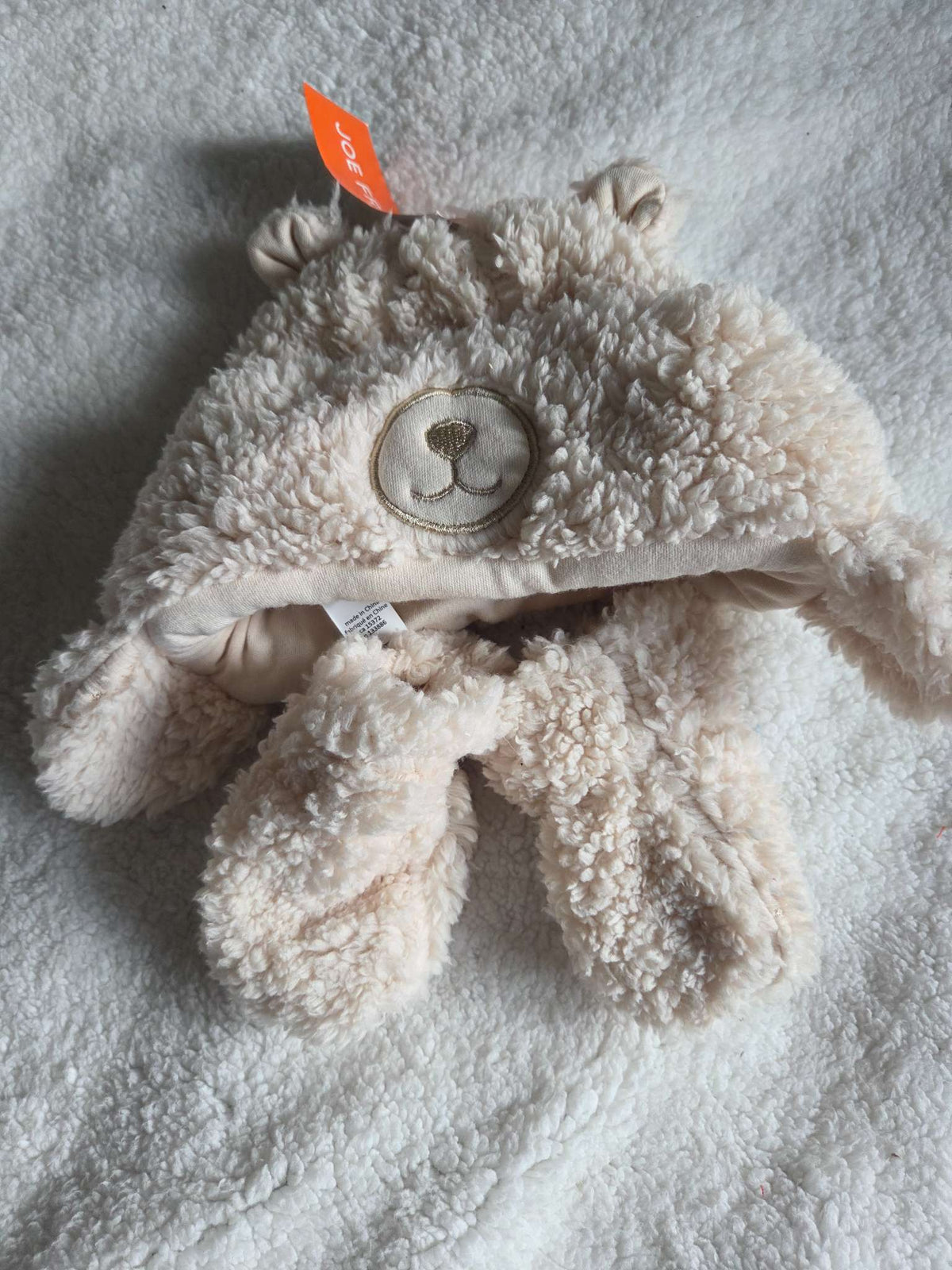 Adorable sherpa toque and mittens- size 12-24 months, Kids 24 Month (18-24M)