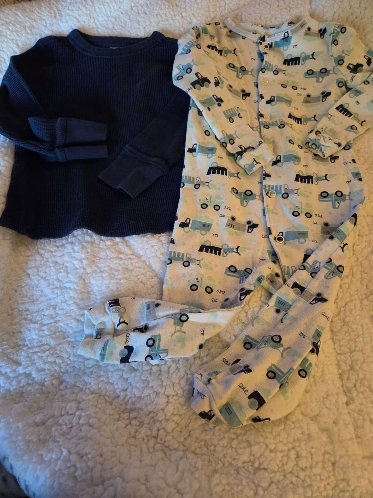 Mixed bundle- long sleeve shirt and sleeper, Kids 24 Month (18-24M)