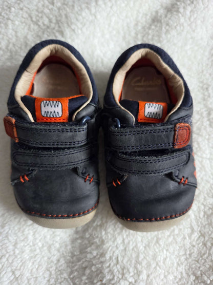 Clarks leather shoes- size 5W, Shoes 5 (Walkers:12-24 mth)