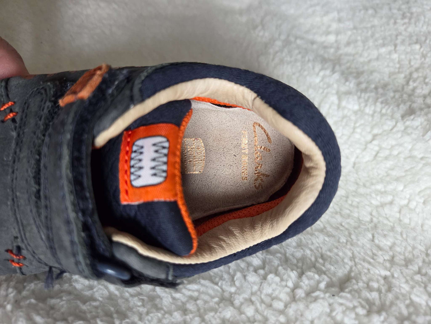 Clarks leather shoes- size 5W, Shoes 5 (Walkers:12-24 mth)